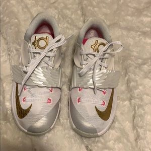 Nike KD breast cancer shoes youth size 4.5